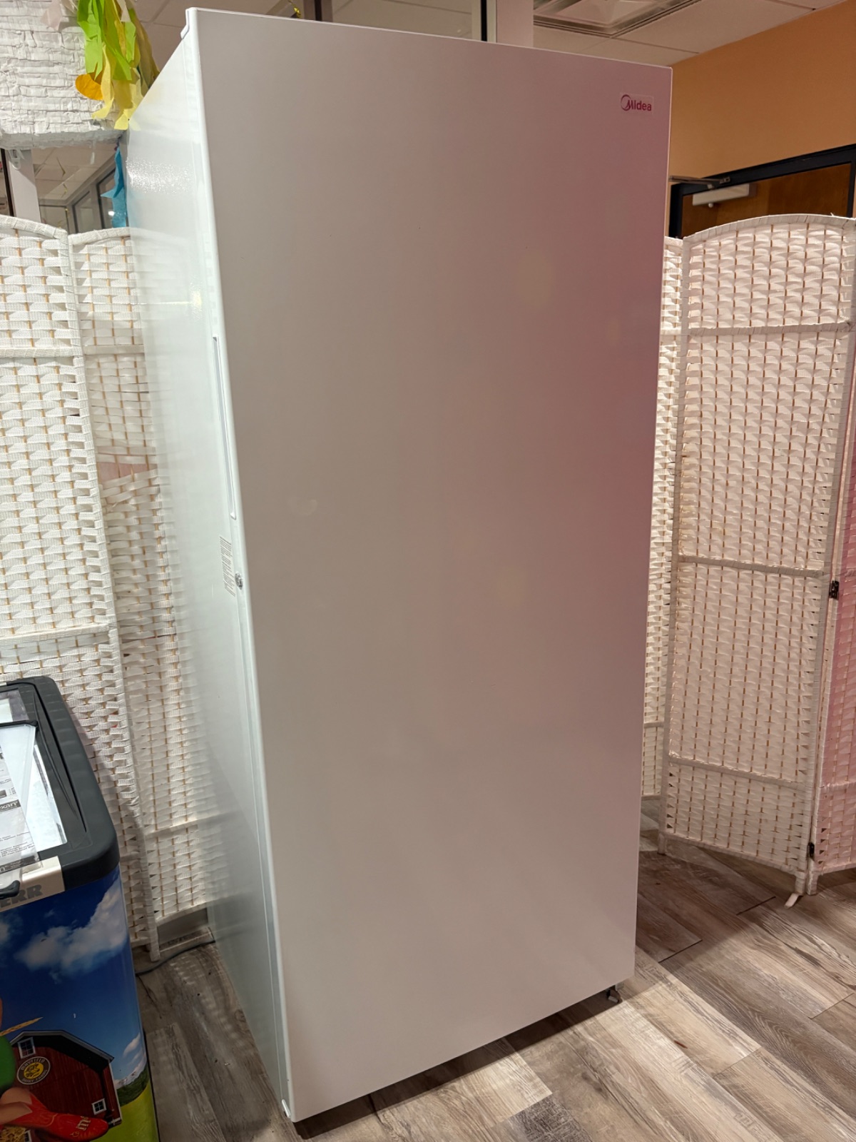 Midea Upright Freezer